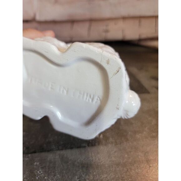 Ceramic Easter AS IS bunny rabbit container decor figure - Picture 4 of 9